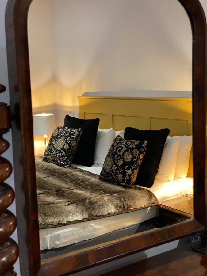 White Hart Hotel 도체스터온템스 외부 사진